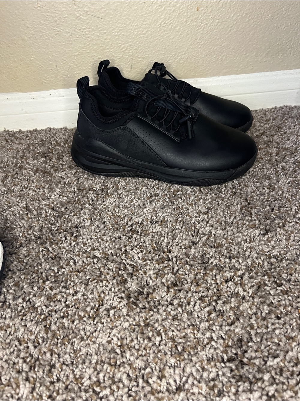Clove Black Classic Nursing Shoes